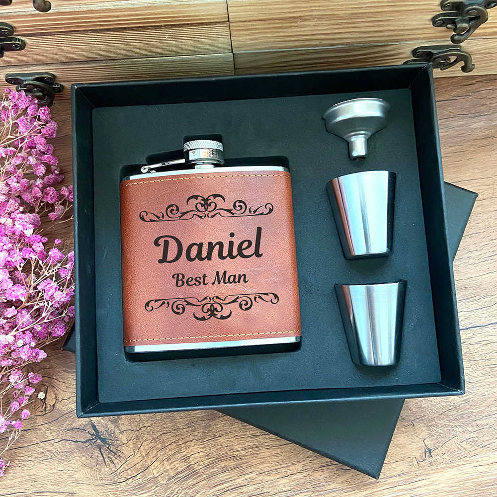 Personalized Leather Hip Flask - Men'S Grooming House incelemesi ve fiyatı